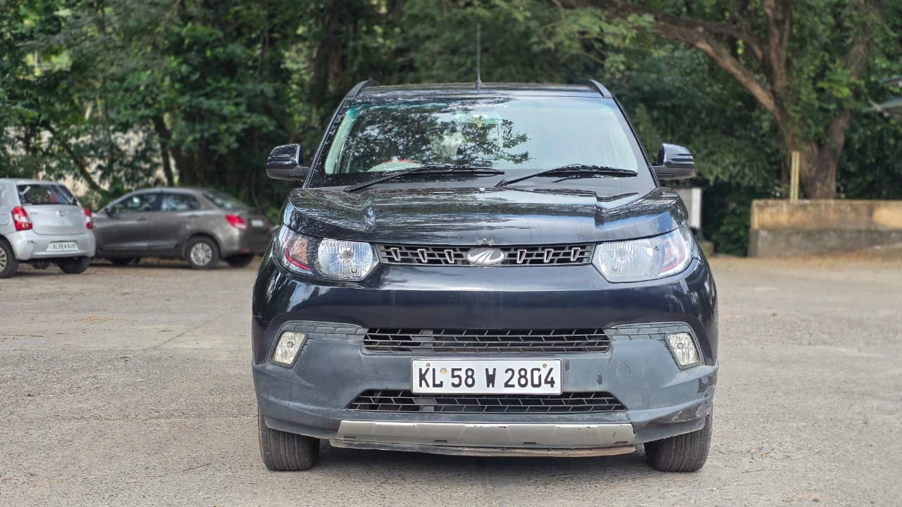 Used 2017 Mahindra KUV100 Used 2017 Mahindra KUV100