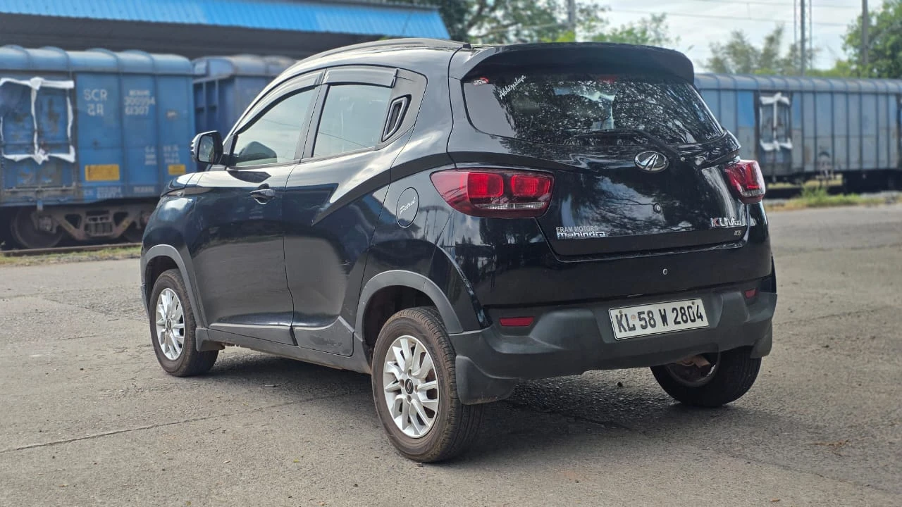 Used 2017 Mahindra KUV100 Used 2017 Mahindra KUV100
