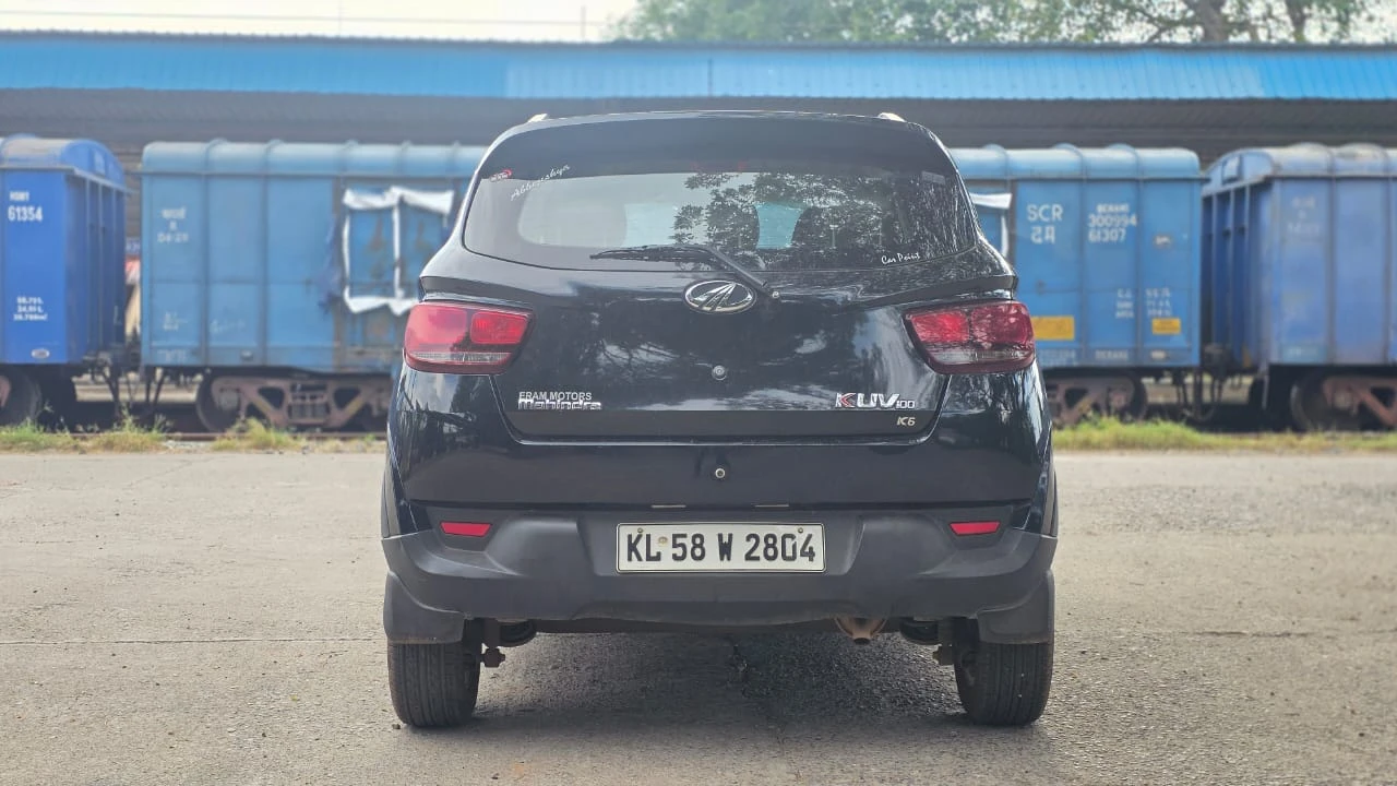 Used 2017 Mahindra KUV100 Used 2017 Mahindra KUV100