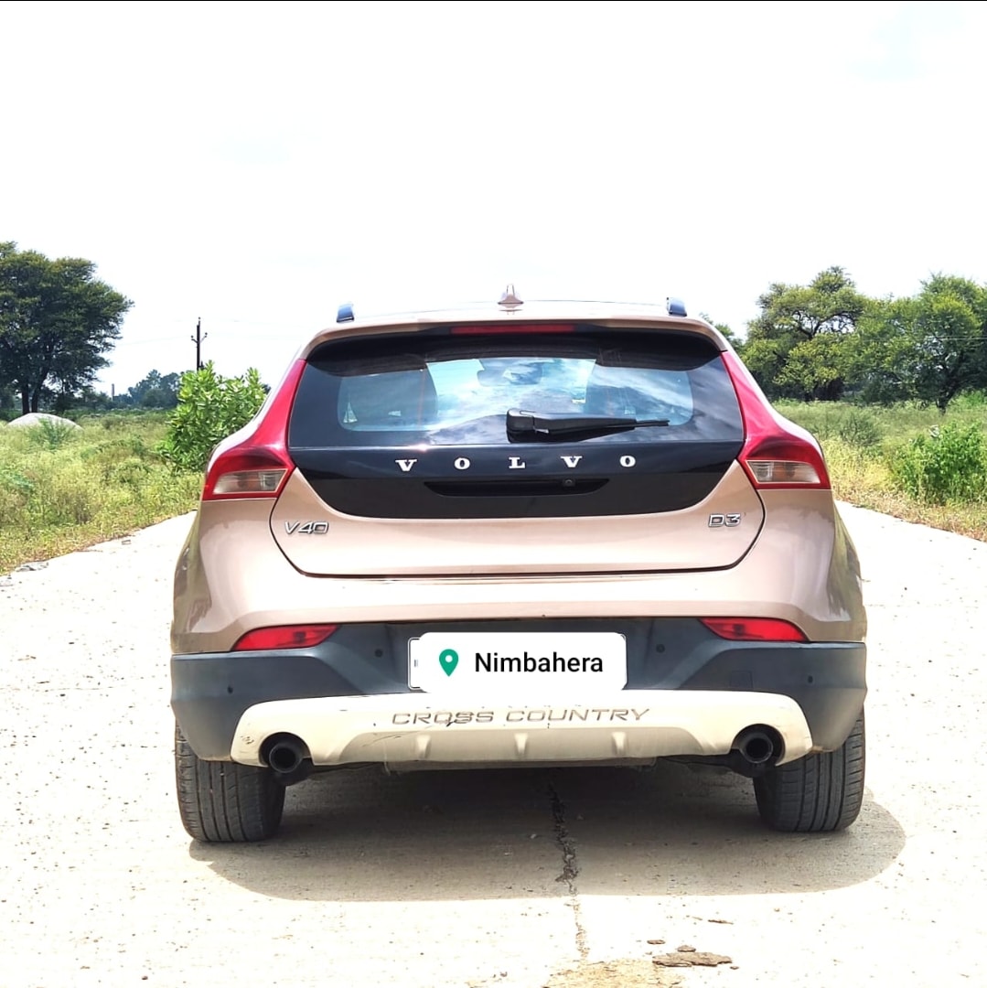 V40 Cross Country image 4 V40 Cross Country image 4