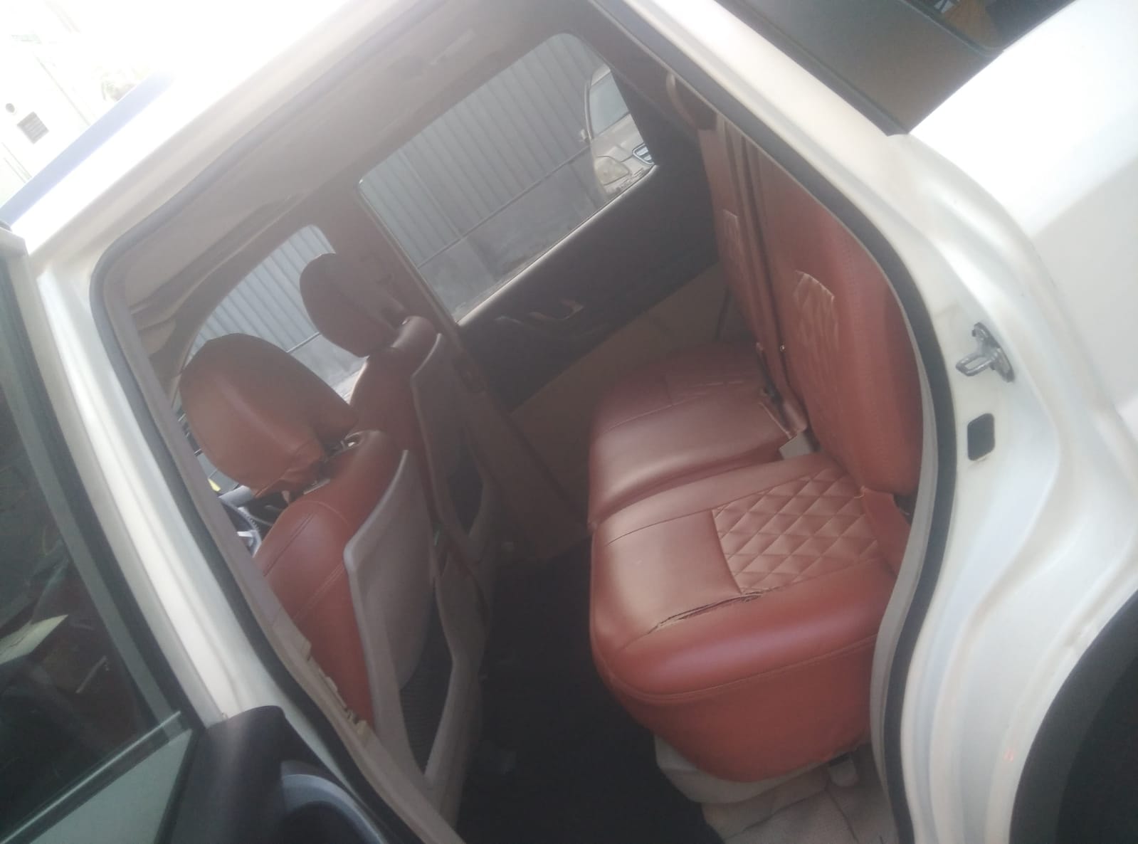 XUV500 image 12 XUV500 image 12