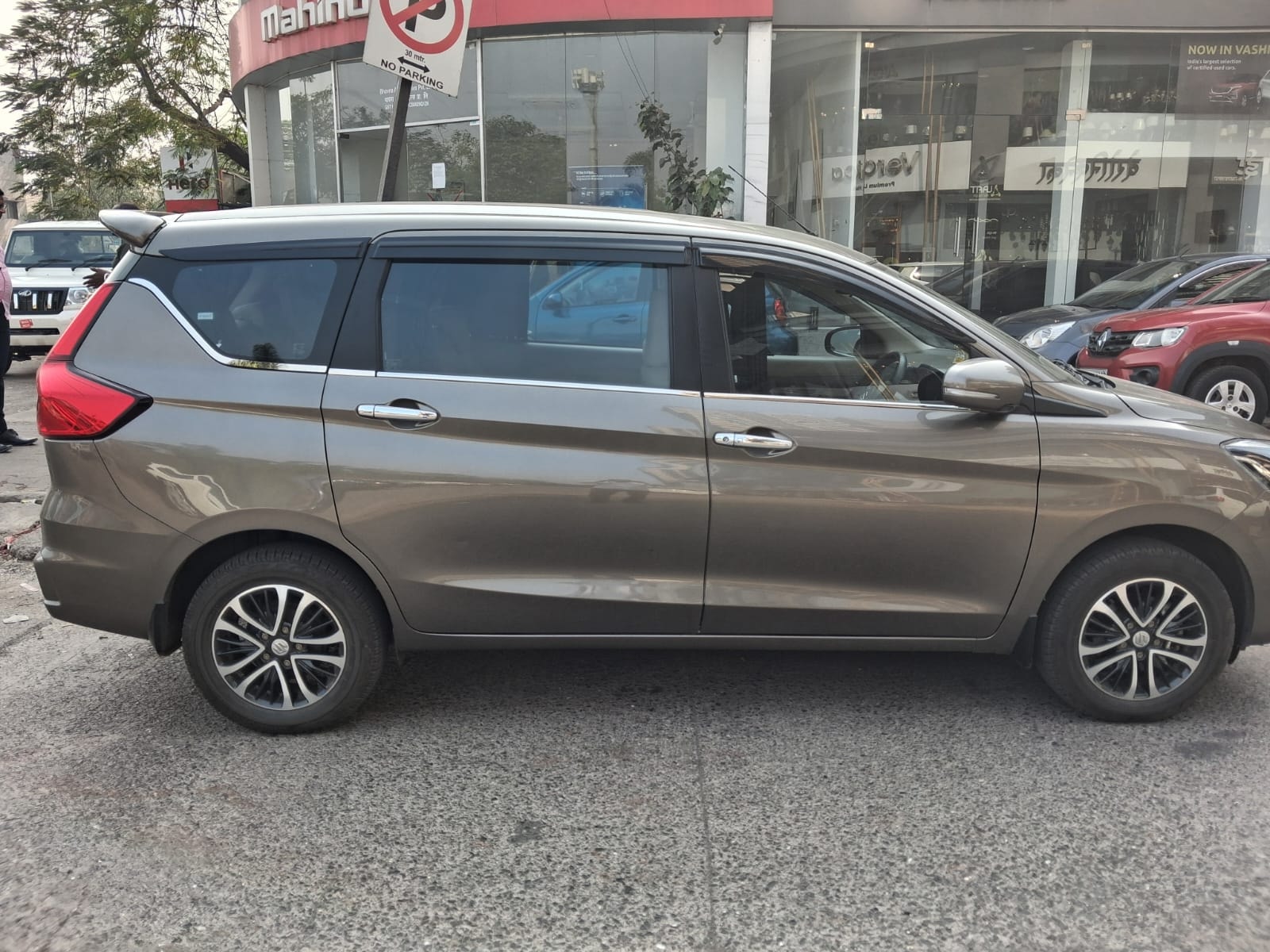 Used 2024 Maruti Suzuki Ertiga Used 2024 Maruti Suzuki Ertiga