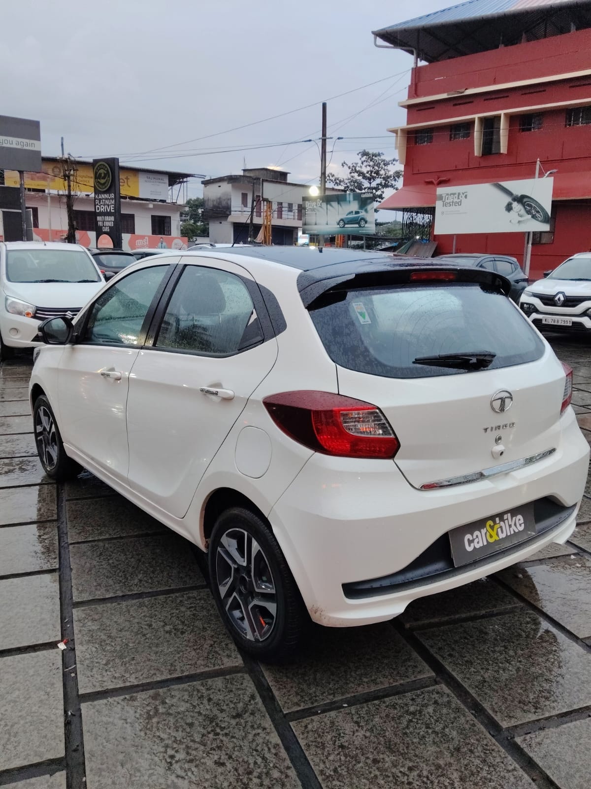 Used 2023 Tata Tiago Used 2023 Tata Tiago