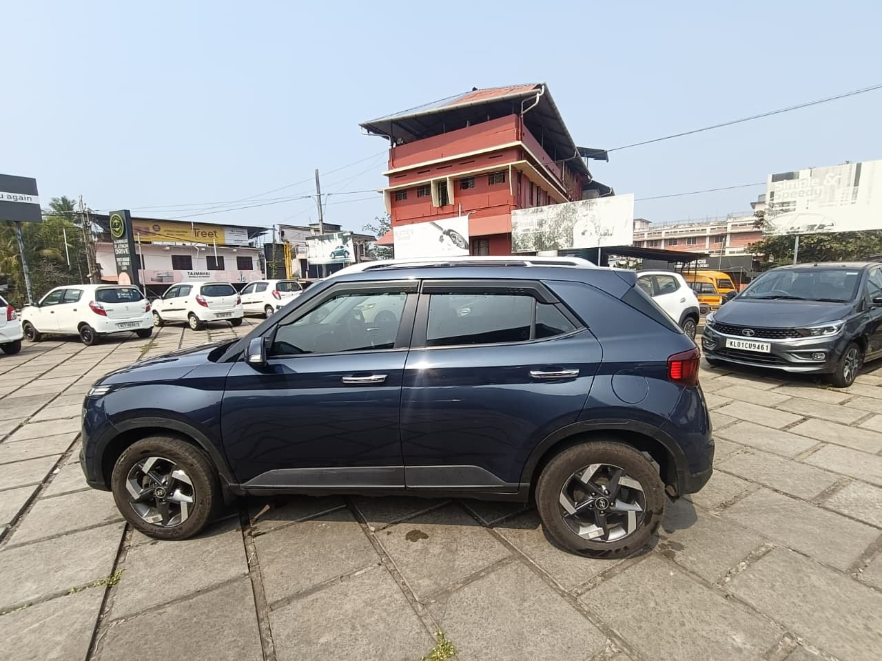 Used 2021 Hyundai Venue Used 2021 Hyundai Venue