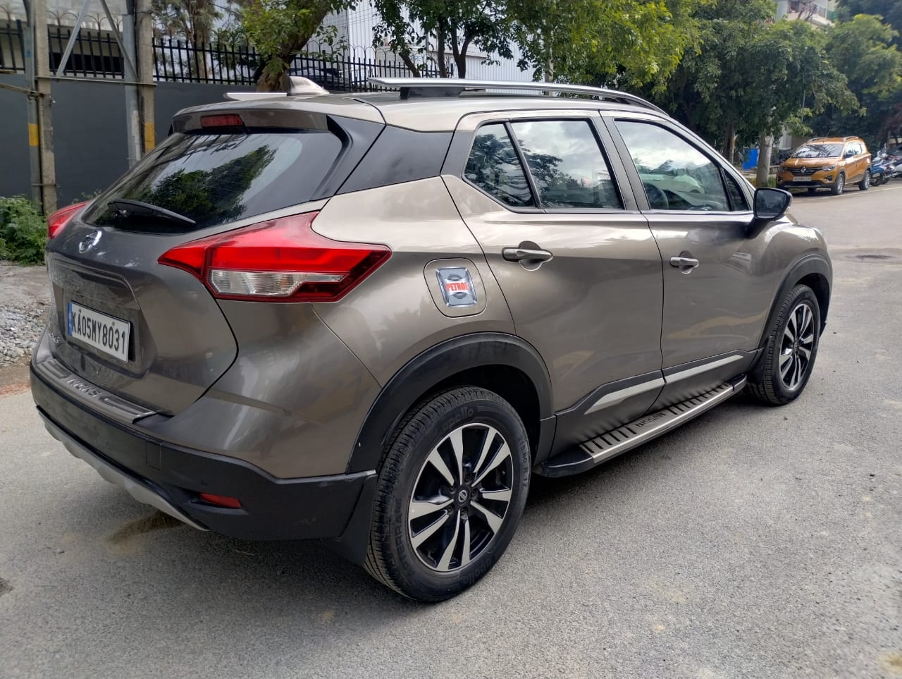 Used 2019 Nissan Kicks Used 2019 Nissan Kicks