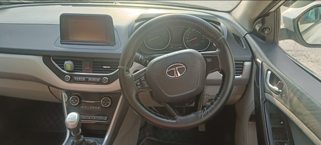 Used 2018 Tata Nexon Used 2018 Tata Nexon