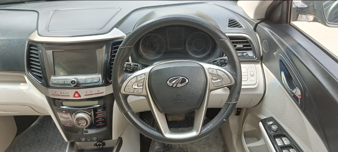 Used 2020 Mahindra XUV300 Used 2020 Mahindra XUV300