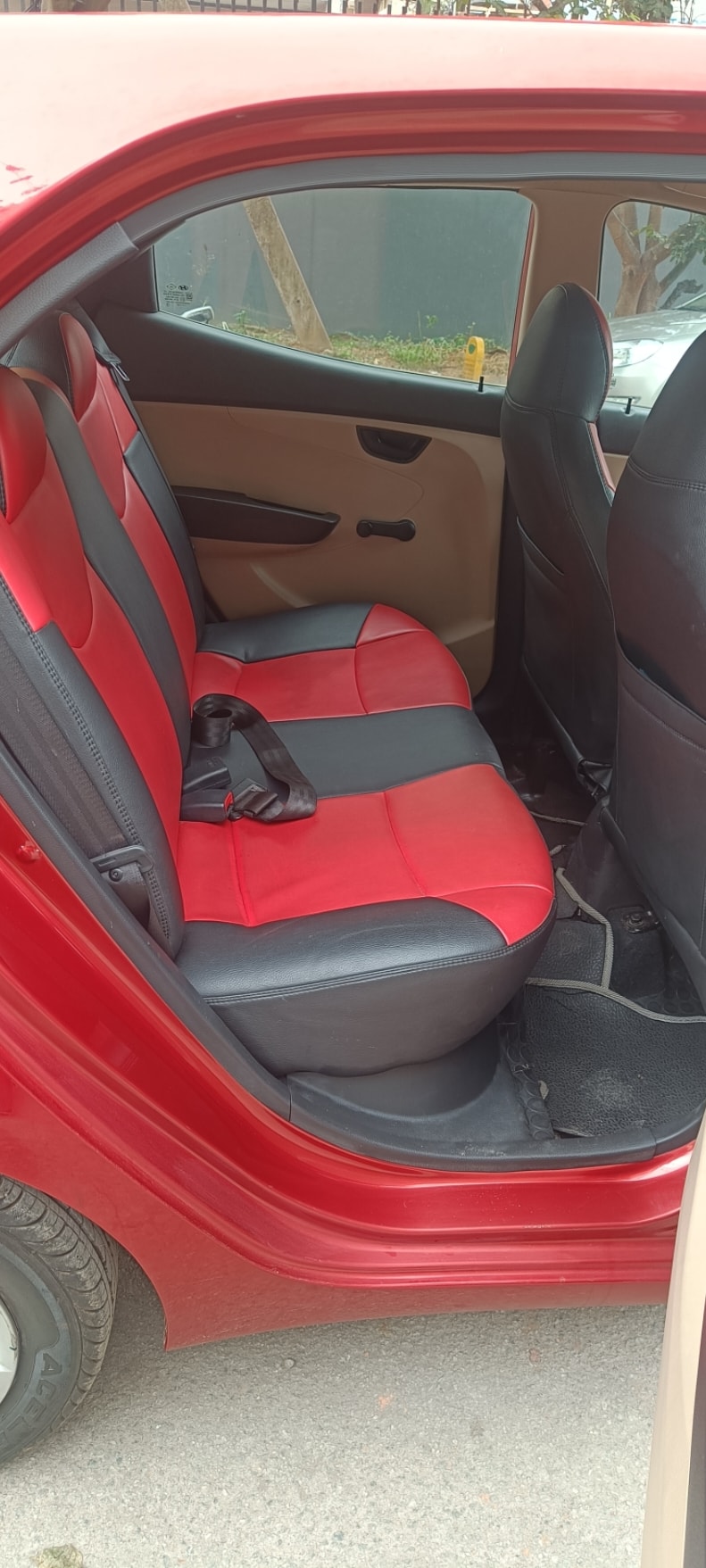 Used 2013 Hyundai EON Used 2013 Hyundai EON