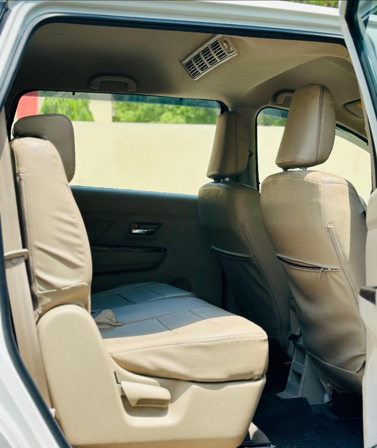 Used 2023 Maruti Suzuki Ertiga Used 2023 Maruti Suzuki Ertiga