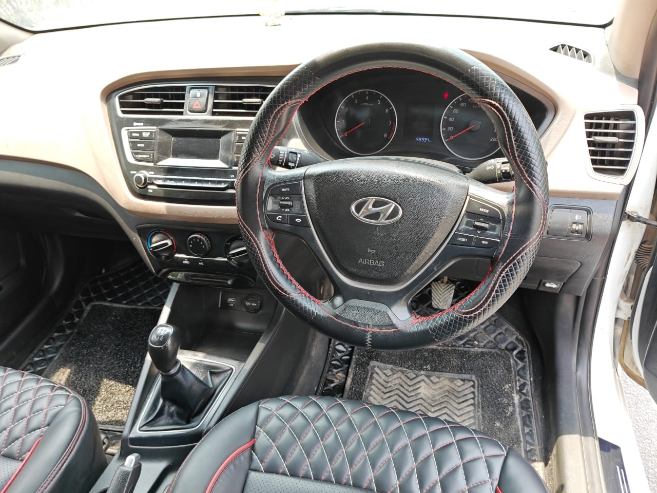 Elite i20 image 13 Elite i20 image 13