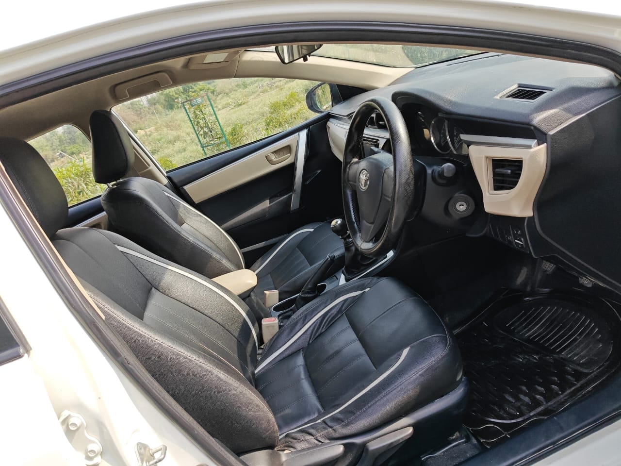 Used 2015 Toyota Corolla Altis Used 2015 Toyota Corolla Altis