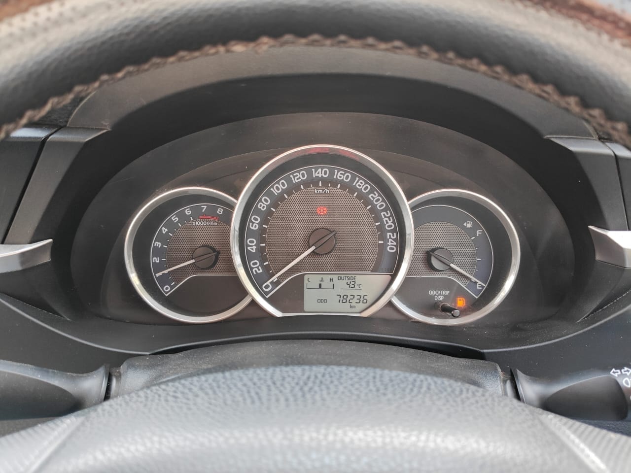 Used 2015 Toyota Corolla Altis Used 2015 Toyota Corolla Altis