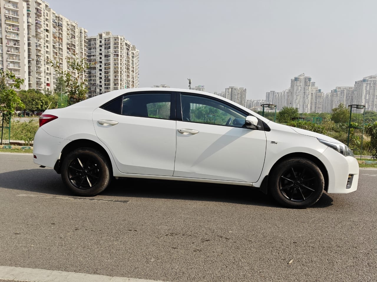 Used 2015 Toyota Corolla Altis Used 2015 Toyota Corolla Altis