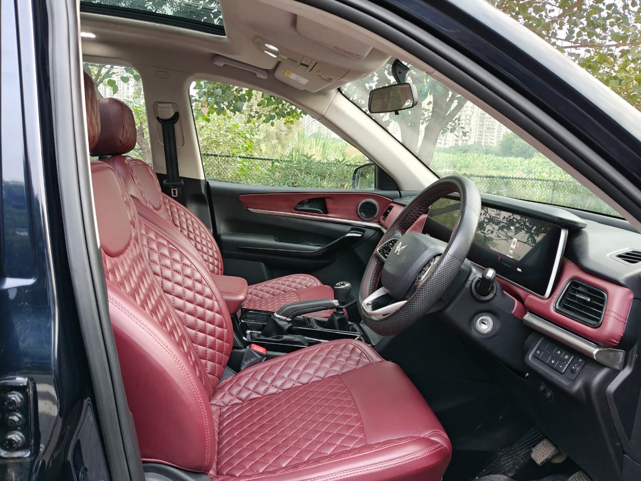 Used 2023 Mahindra XUV700 Used 2023 Mahindra XUV700