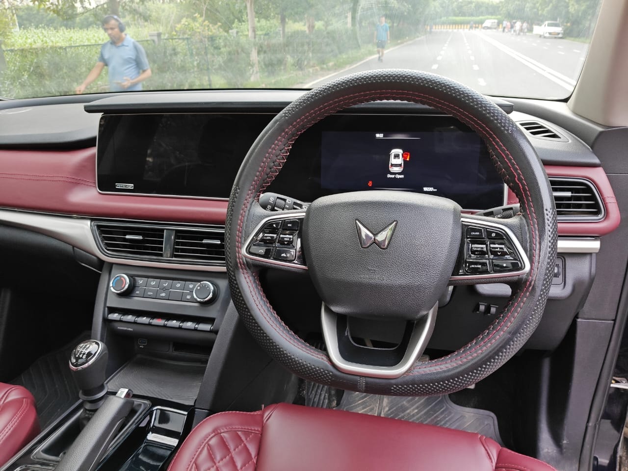 Used 2023 Mahindra XUV700 Used 2023 Mahindra XUV700