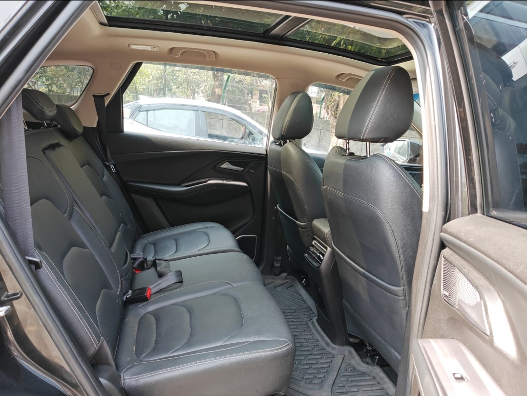 Used 2024 MG Hector Plus Used 2024 MG Hector Plus