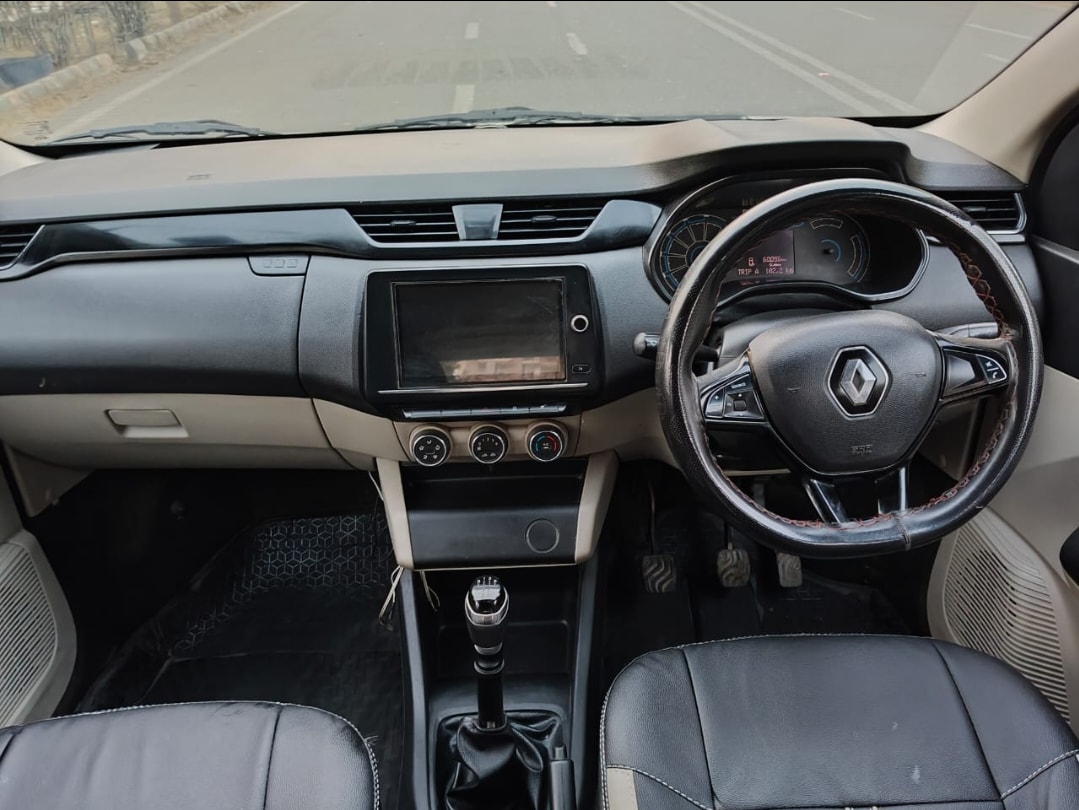 Used 2023 Renault Triber Used 2023 Renault Triber