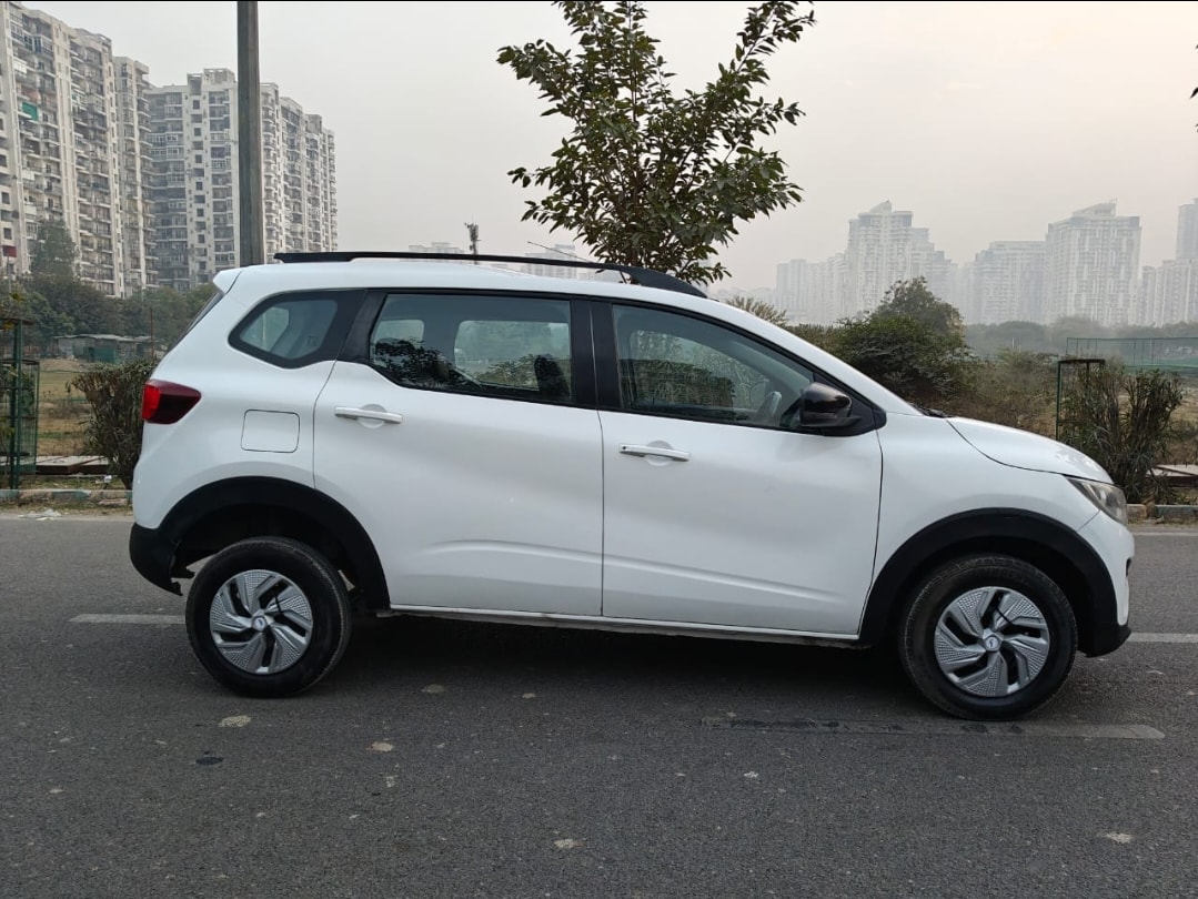 Used 2023 Renault Triber Used 2023 Renault Triber