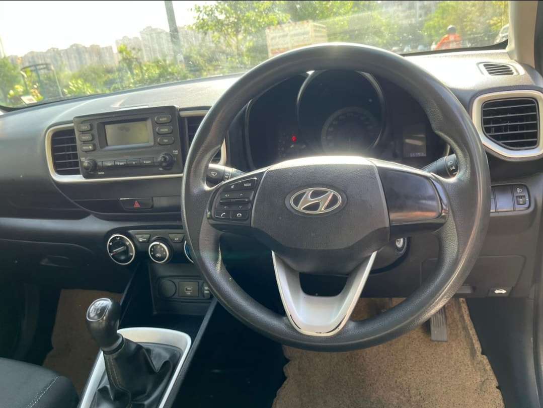 Used 2021 Hyundai Venue Used 2021 Hyundai Venue