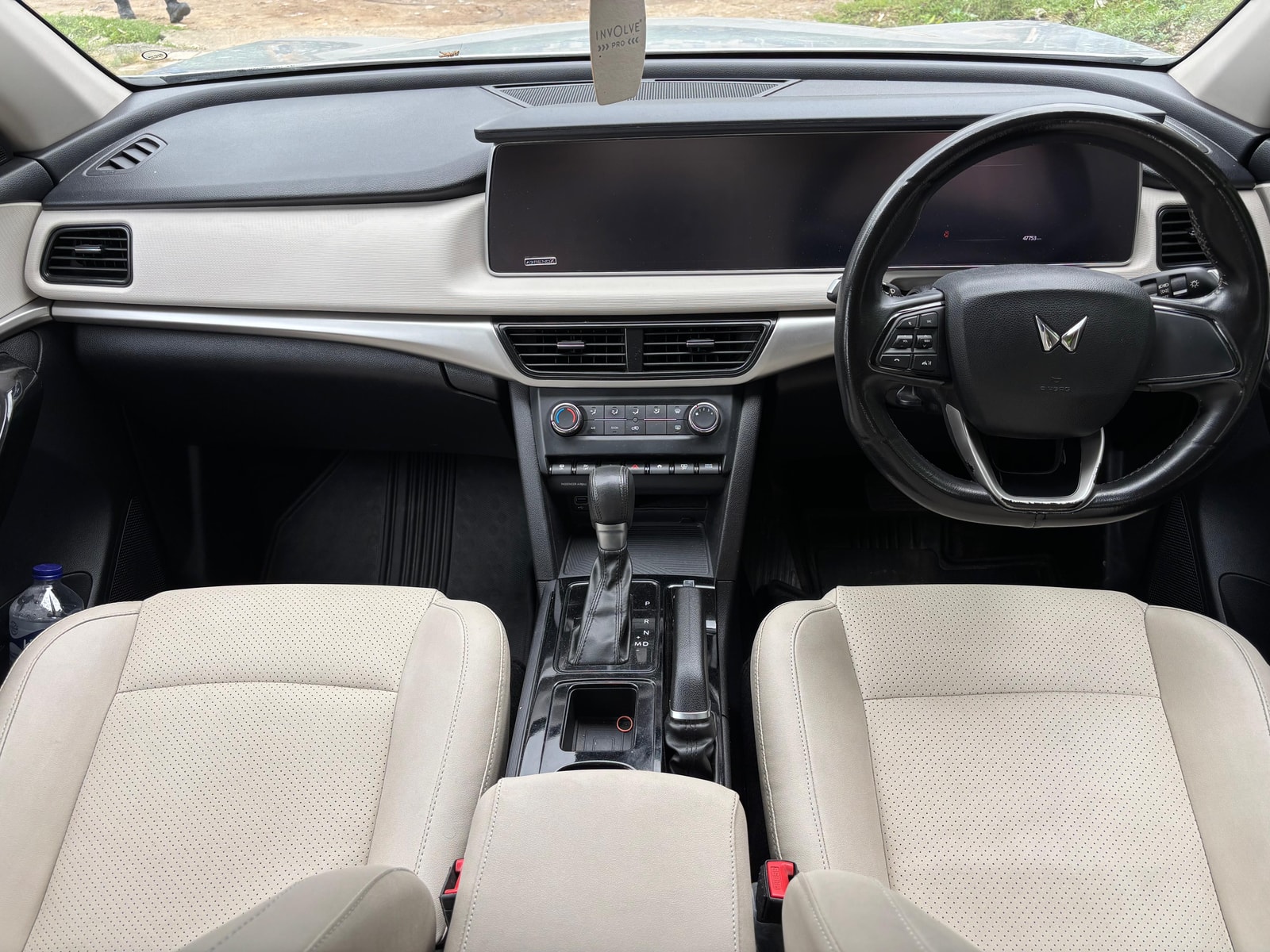 Used 2022 Mahindra XUV700 Used 2022 Mahindra XUV700