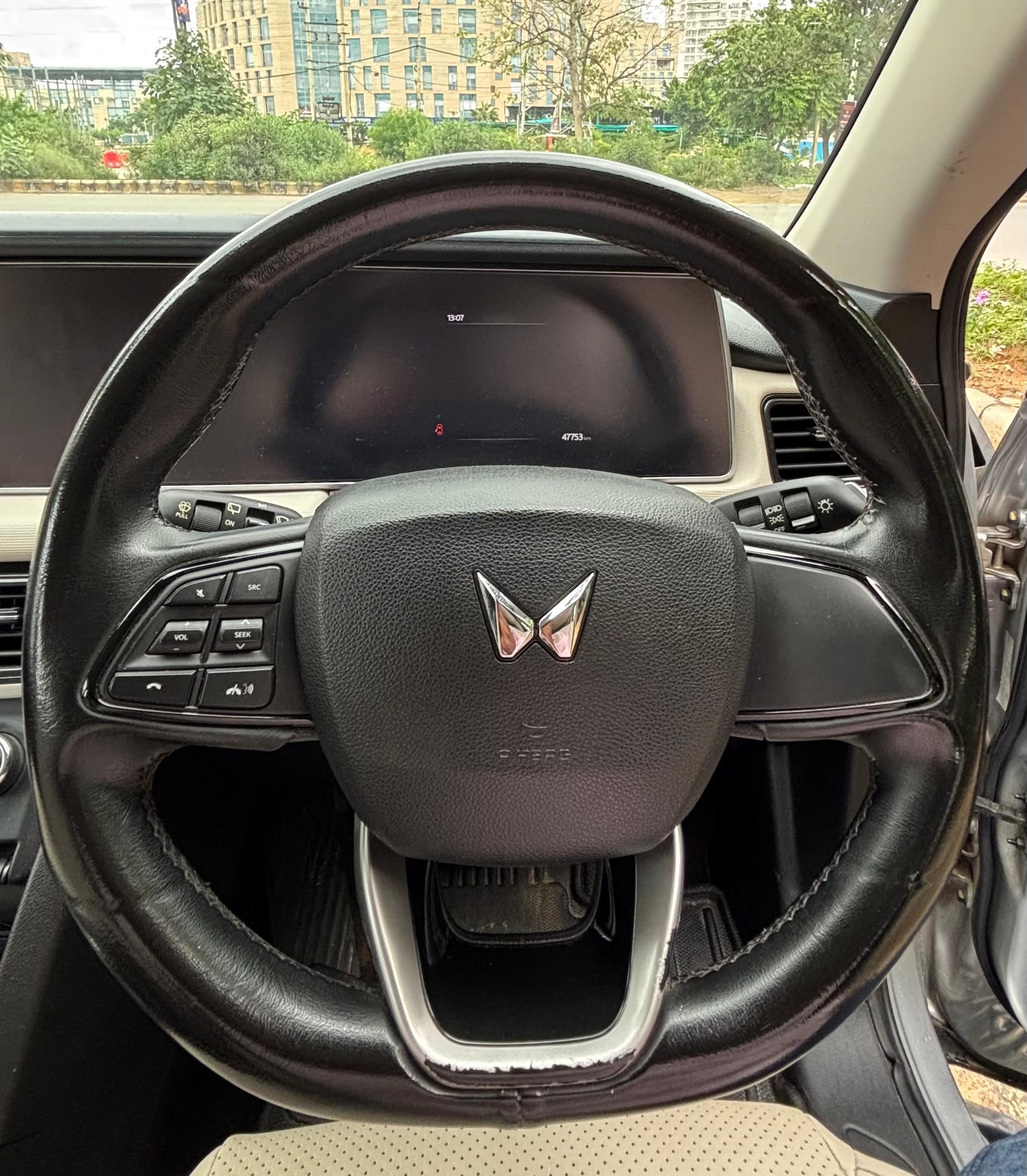 Used 2022 Mahindra XUV700 Used 2022 Mahindra XUV700