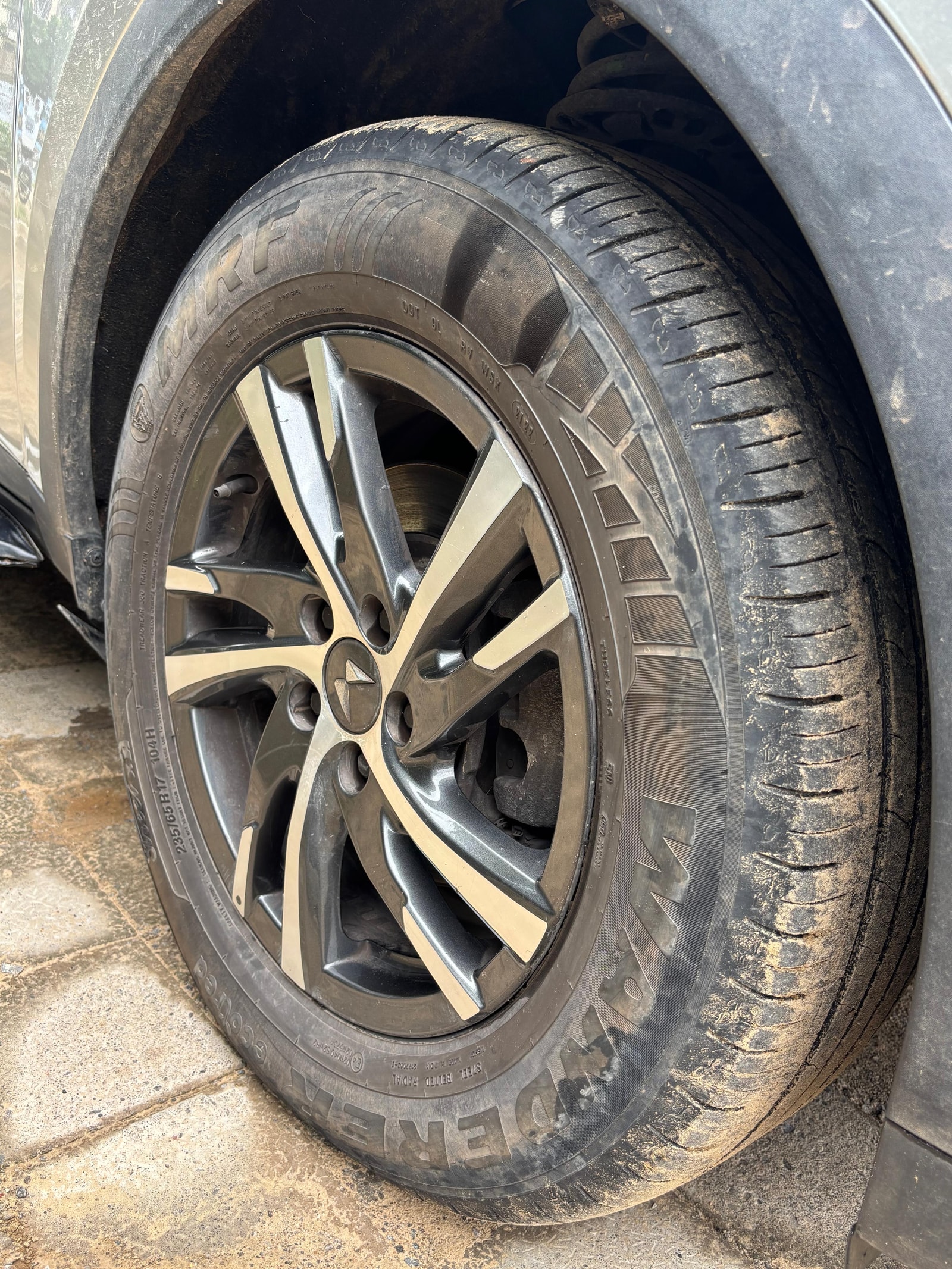 Used 2022 Mahindra XUV700 Used 2022 Mahindra XUV700