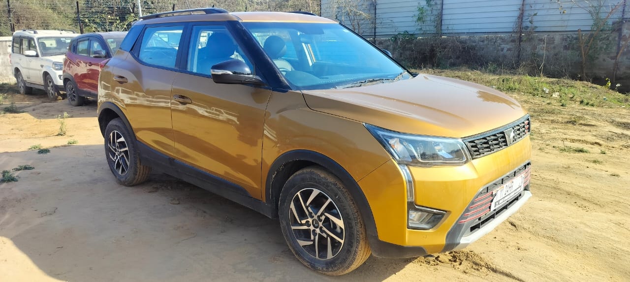 Used 2023 Mahindra XUV300 Used 2023 Mahindra XUV300