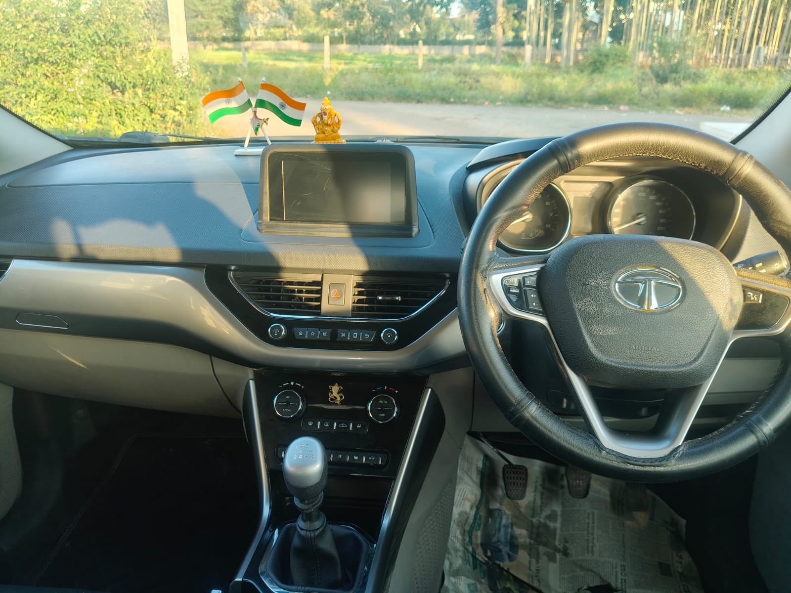 Used 2017 Tata Nexon Used 2017 Tata Nexon