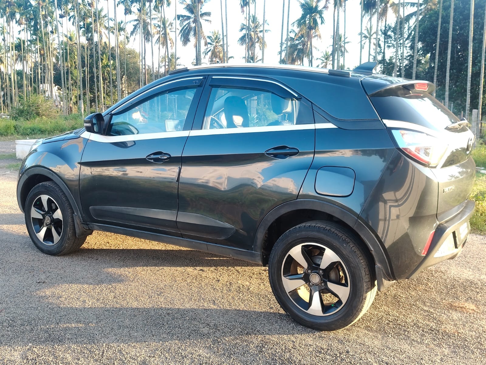 Used 2017 Tata Nexon Used 2017 Tata Nexon