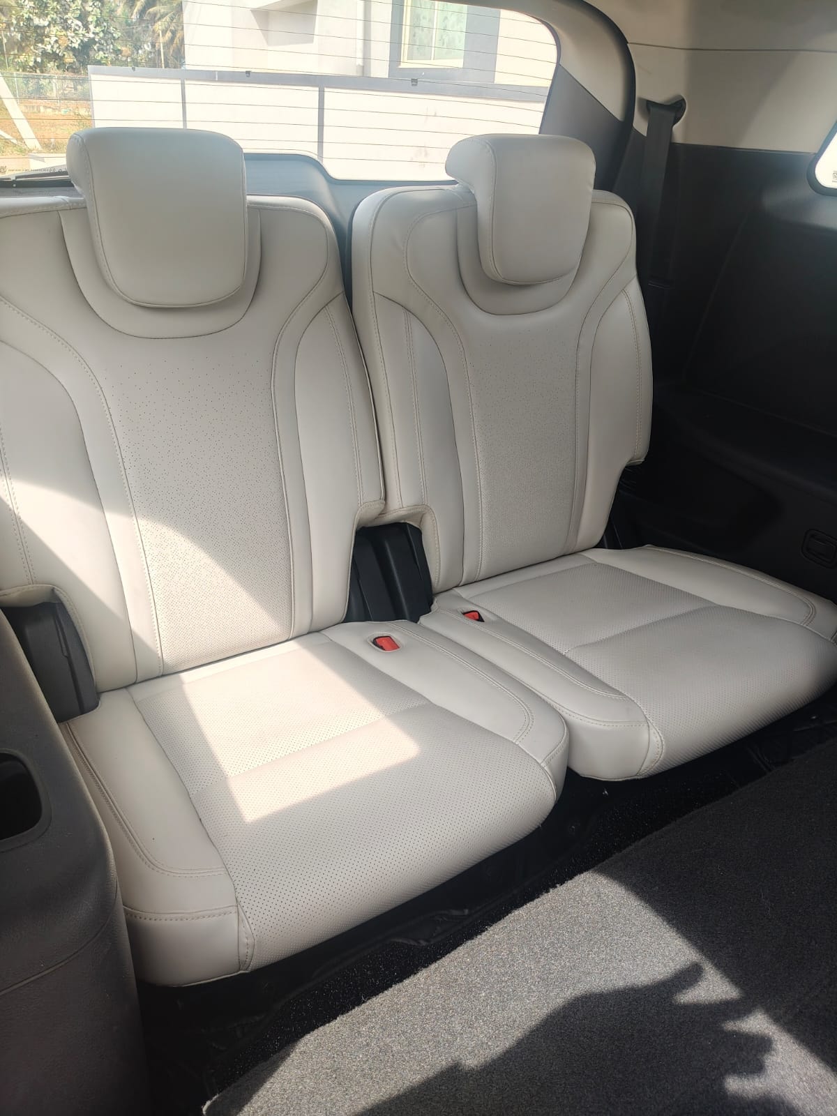 Used 2022 Mahindra XUV700 Used 2022 Mahindra XUV700