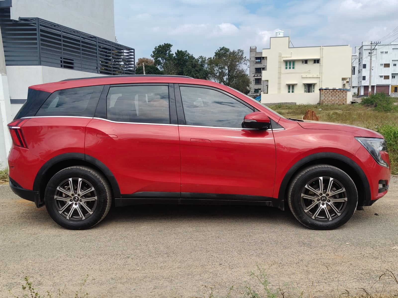 Used 2022 Mahindra XUV700 Used 2022 Mahindra XUV700