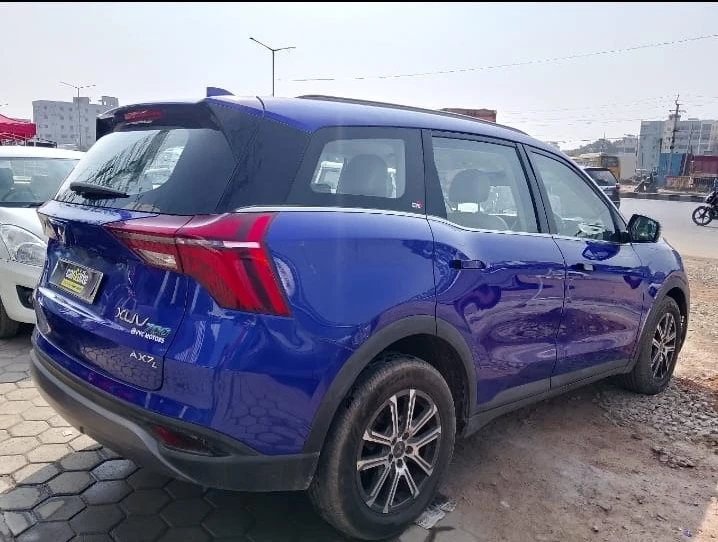 Used 2021 Mahindra XUV700 Used 2021 Mahindra XUV700