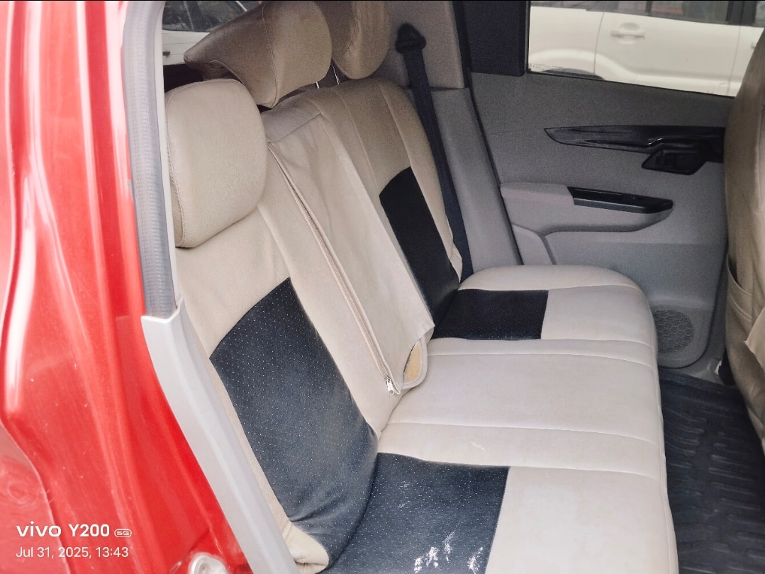 Used 2016 Mahindra KUV100 Used 2016 Mahindra KUV100