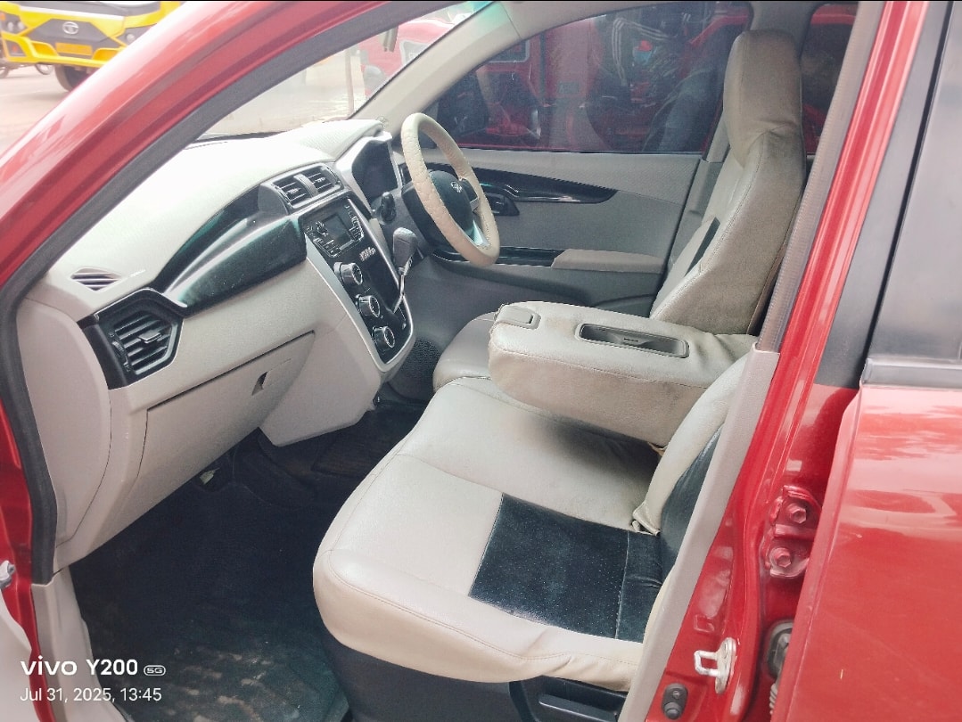 Used 2016 Mahindra KUV100 Used 2016 Mahindra KUV100