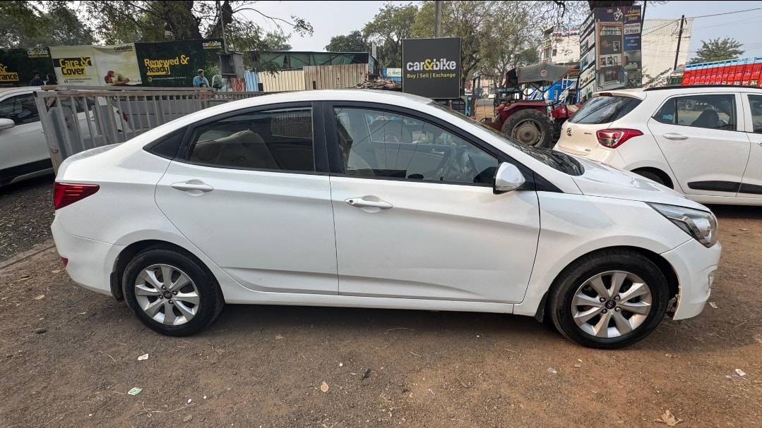 Used 2015 Hyundai Verna Used 2015 Hyundai Verna