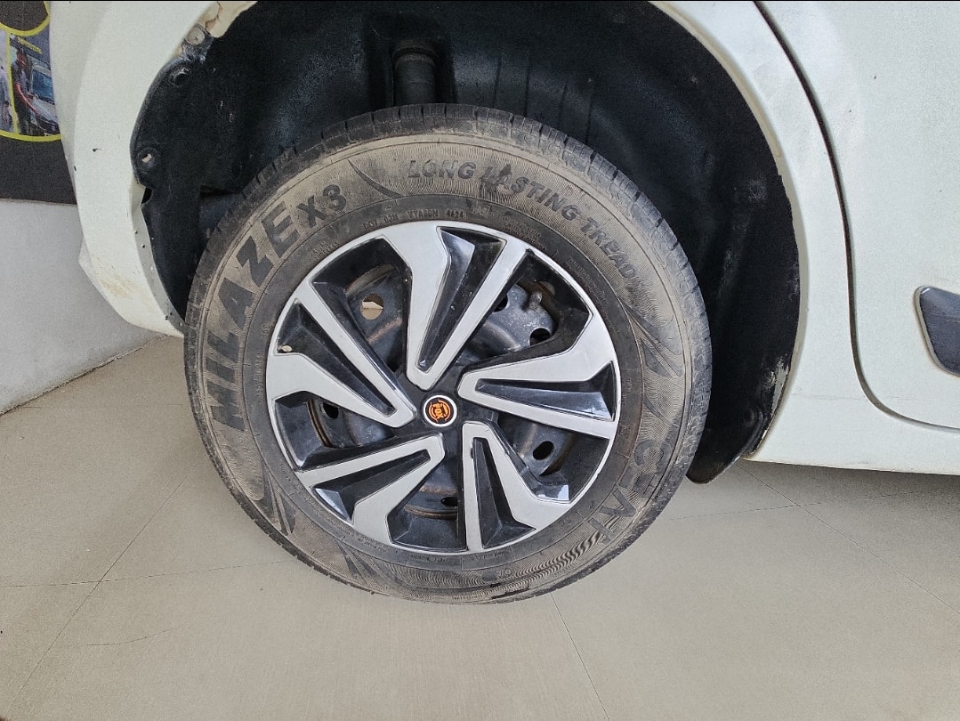 Used 2021 Maruti Suzuki Swift Used 2021 Maruti Suzuki Swift