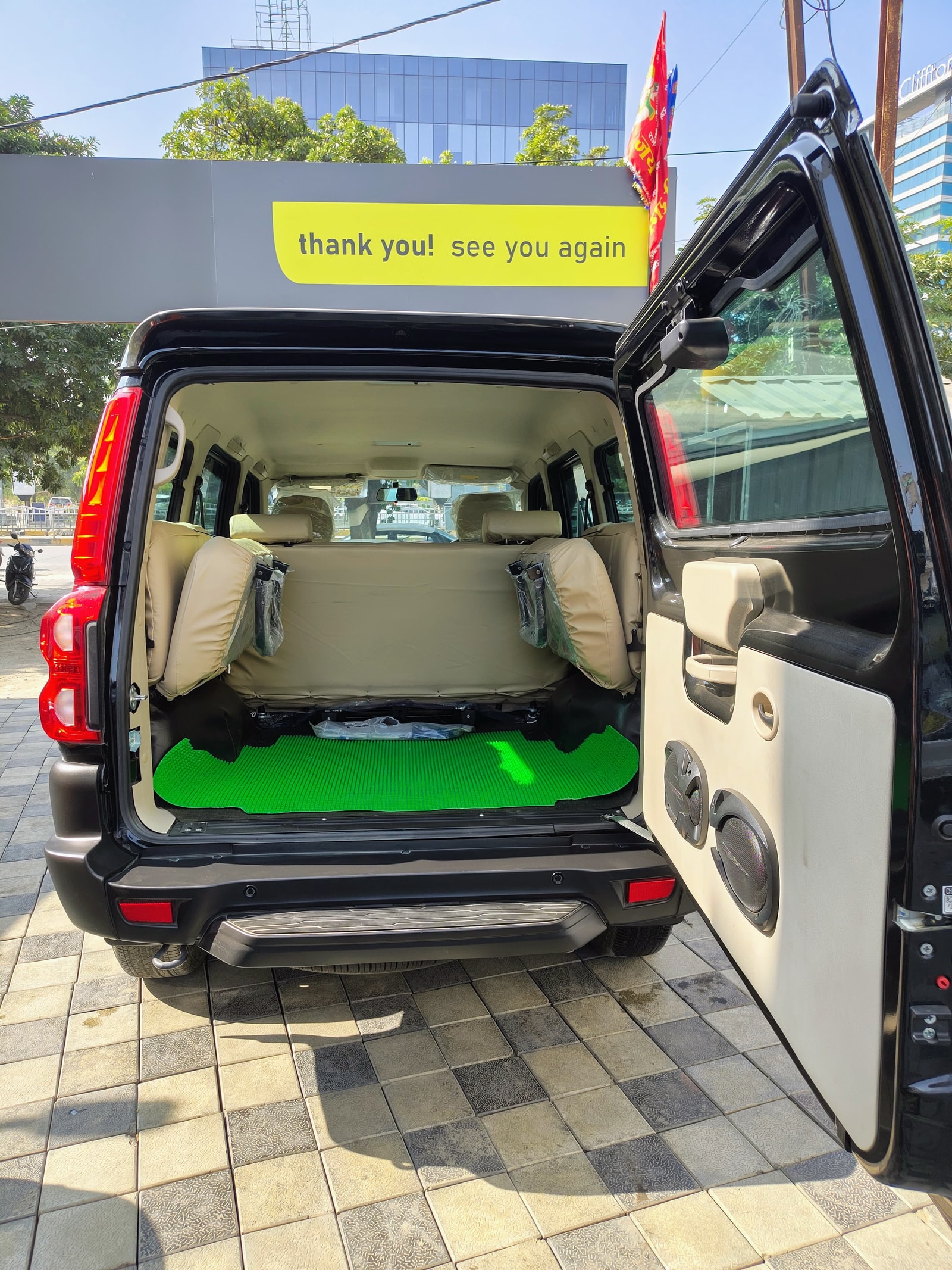 Used 2024 Mahindra Scorpio Classic Used 2024 Mahindra Scorpio Classic