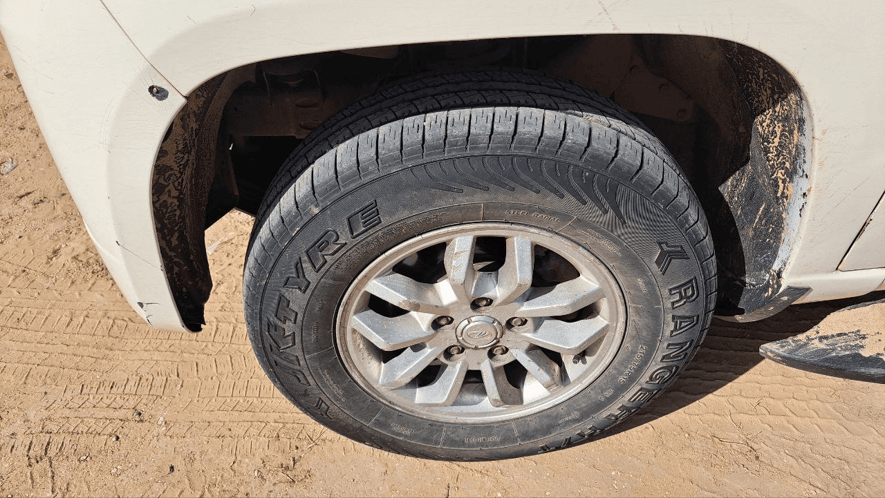 Used 2015 Mahindra TUV300 Used 2015 Mahindra TUV300