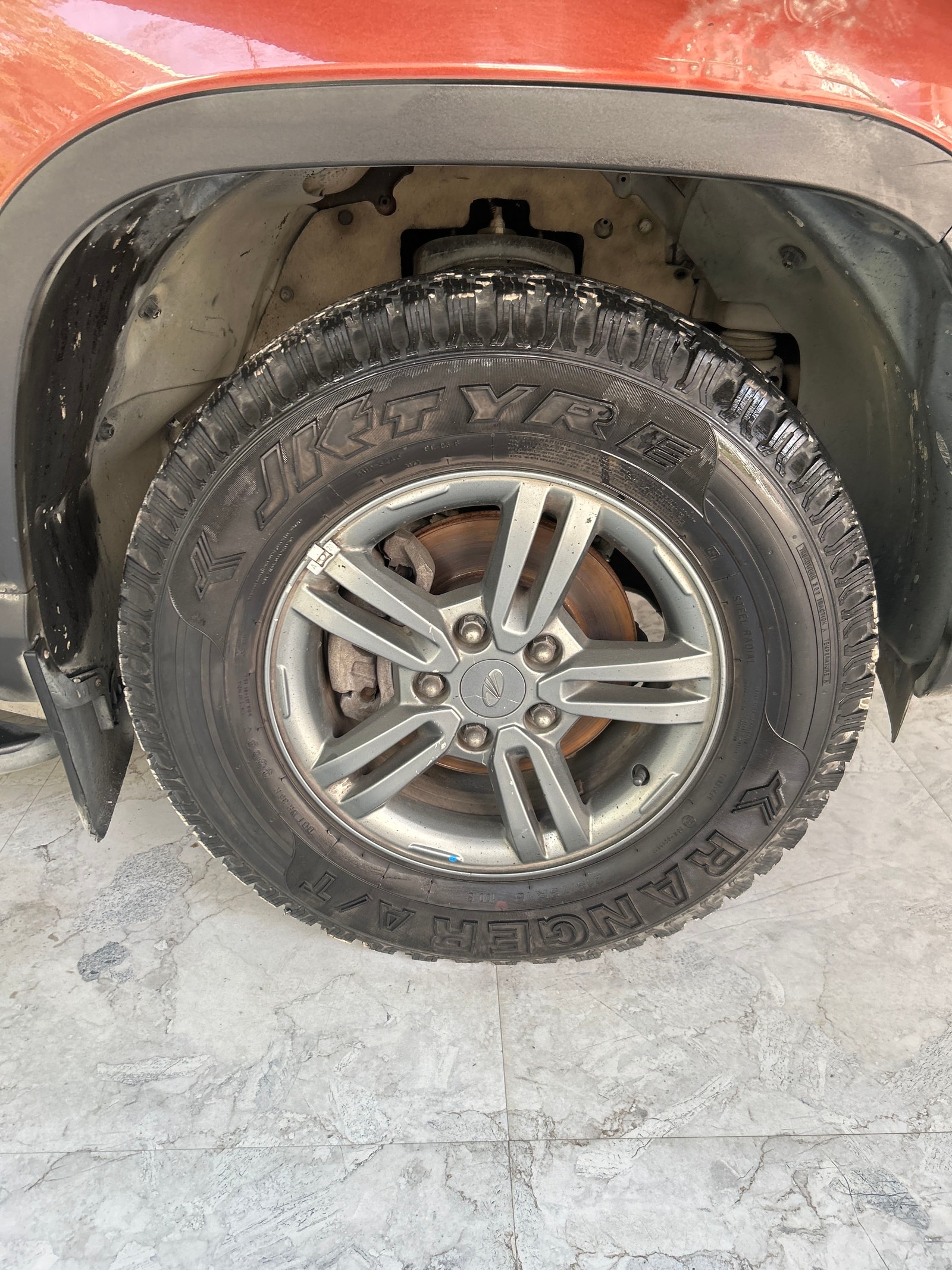 Used 2019 Mahindra TUV300 Used 2019 Mahindra TUV300