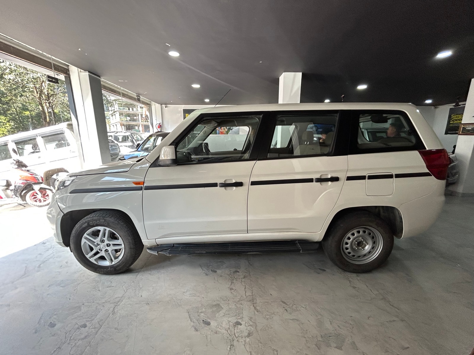Used 2024 Mahindra Bolero Neo Plus Used 2024 Mahindra Bolero Neo Plus