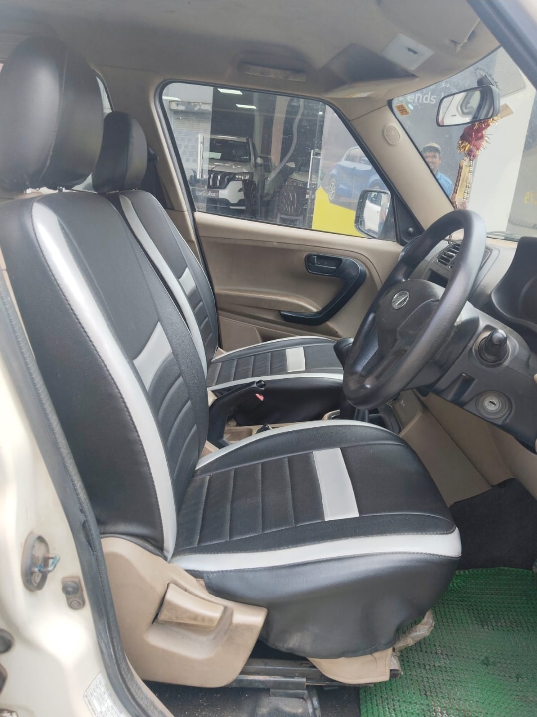 Used 2019 Mahindra TUV300 Used 2019 Mahindra TUV300