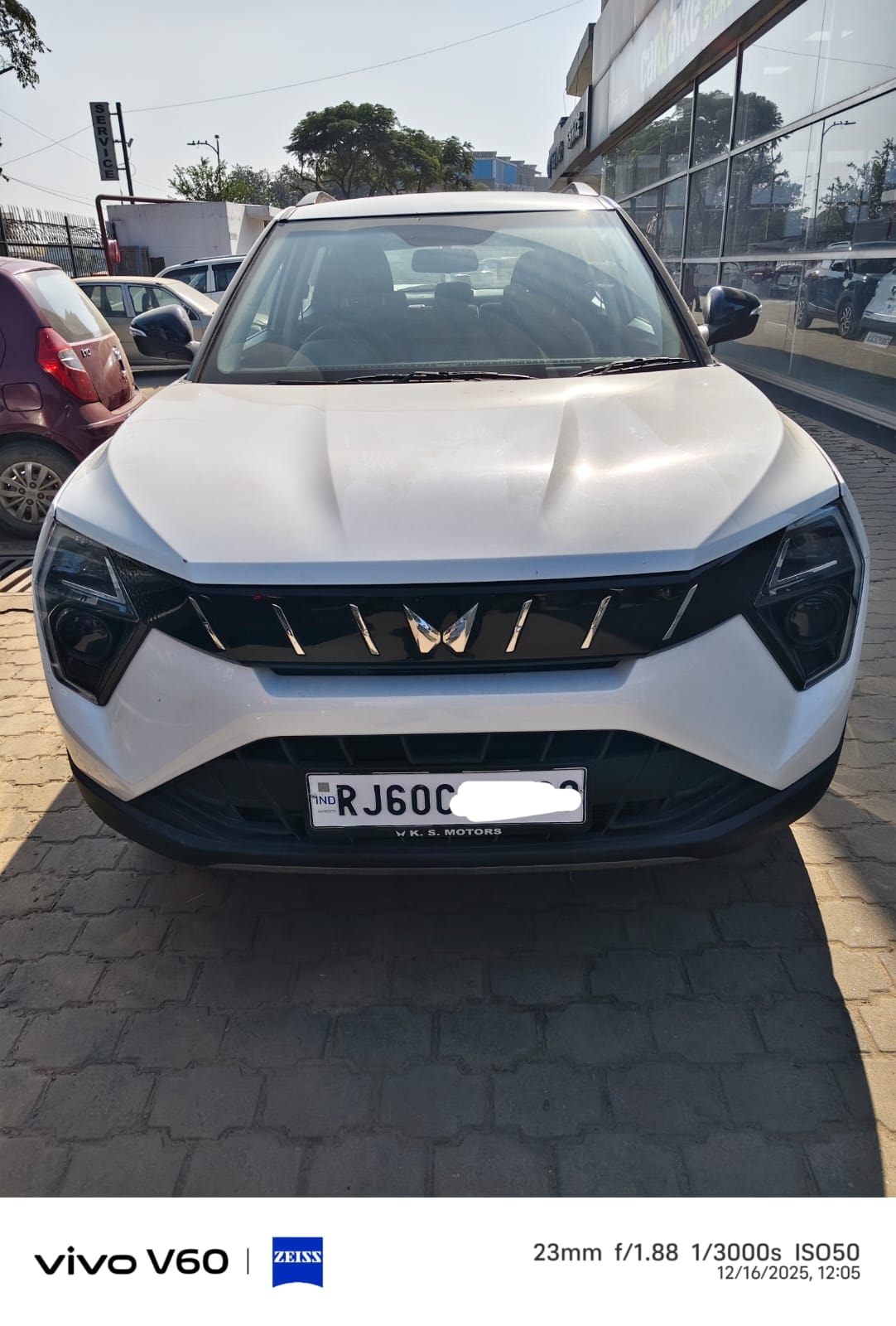Used 2024 Mahindra XUV 3XO Used 2024 Mahindra XUV 3XO