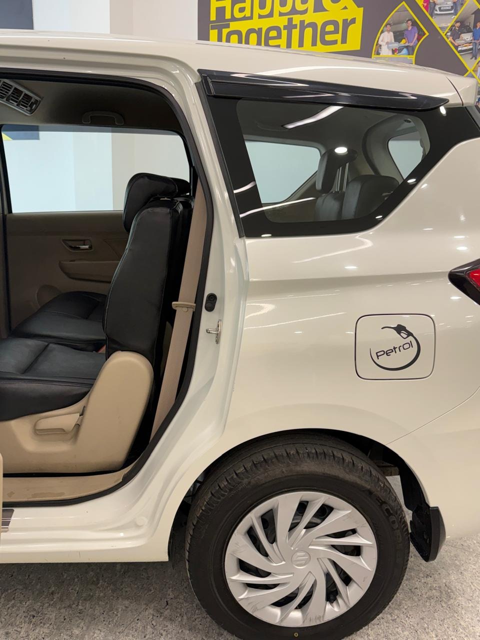 Used 2024 Maruti Suzuki Ertiga Used 2024 Maruti Suzuki Ertiga