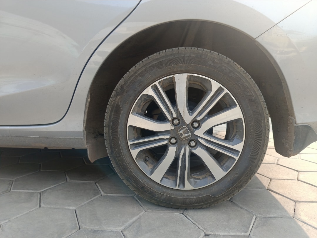 Used 2024 Honda Amaze Used 2024 Honda Amaze