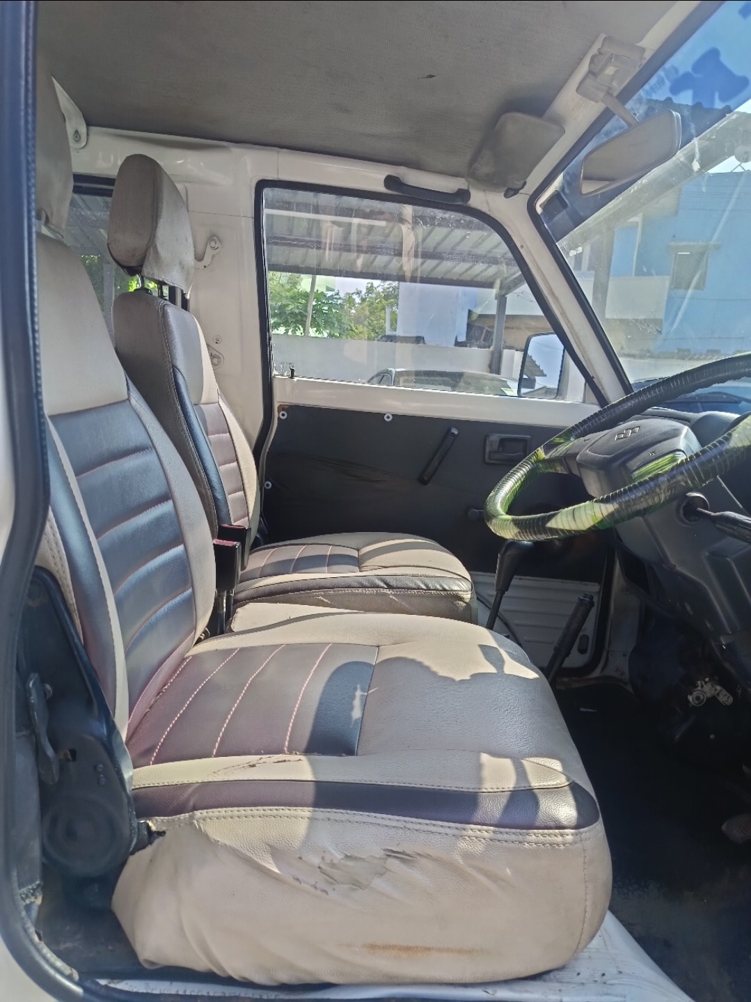 Used 2015 Maruti Suzuki Omni Used 2015 Maruti Suzuki Omni