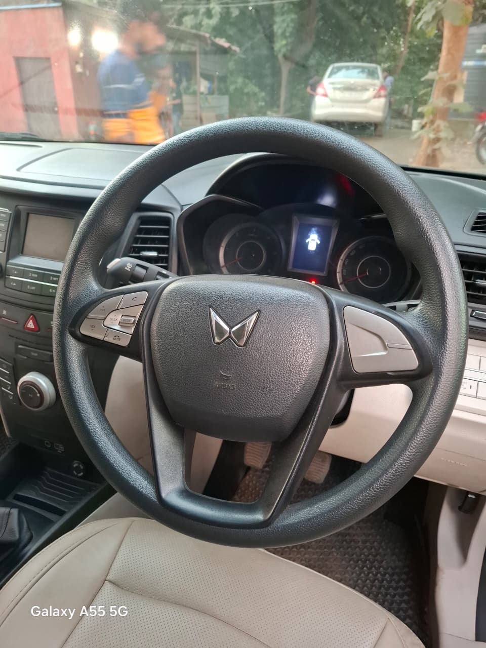 Used 2023 Mahindra XUV300 Used 2023 Mahindra XUV300