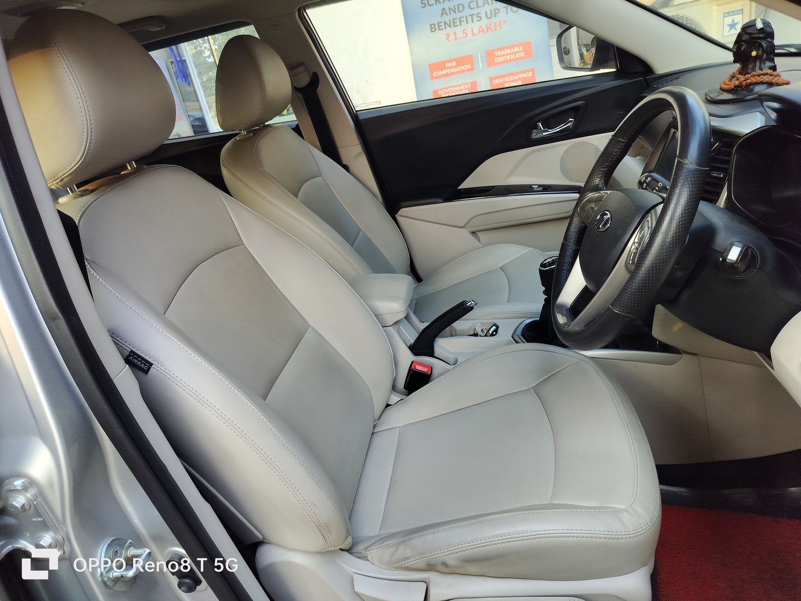 Used 2021 Mahindra XUV300 Used 2021 Mahindra XUV300