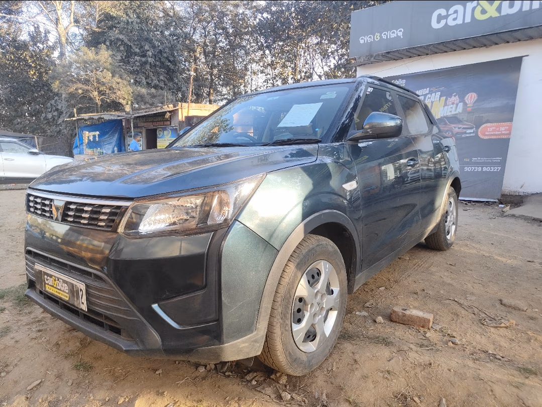 Used 2023 Mahindra XUV300 Used 2023 Mahindra XUV300
