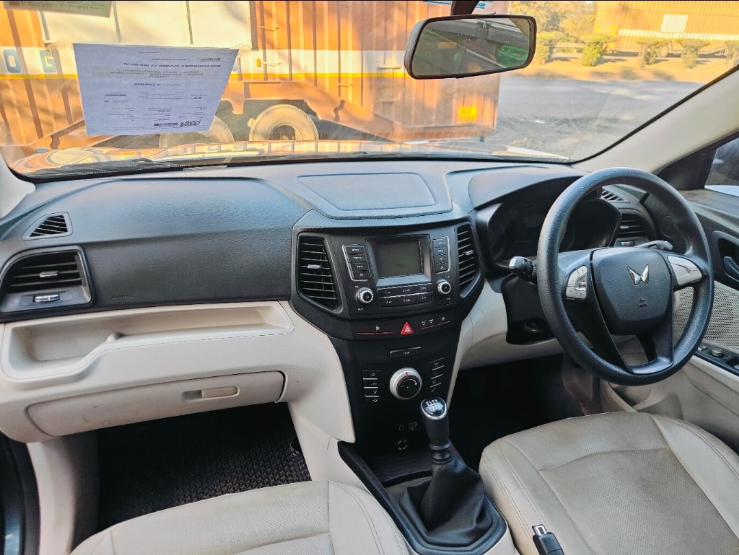 Used 2023 Mahindra XUV300 Used 2023 Mahindra XUV300