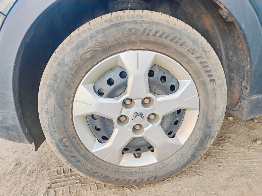 Used 2023 Mahindra XUV300 Used 2023 Mahindra XUV300